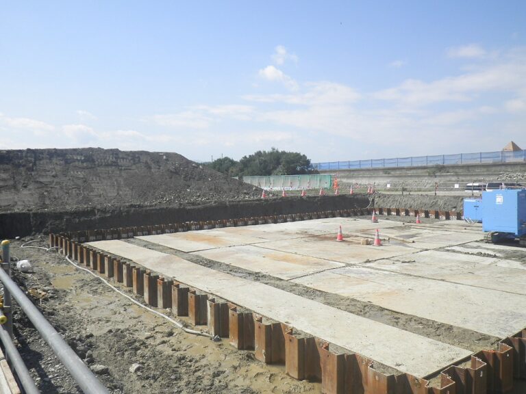 平成28-29年度　沖洲高架橋下部（P16　その2）工事